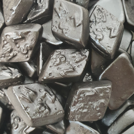 Zuckerfreie Zoutes – rautenförmige, leicht salzige Bonbons mit Süßungsmitteln